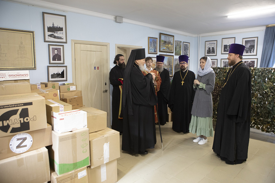 Архиерейское богослужение в Николо-Архангельском храме Балашихи